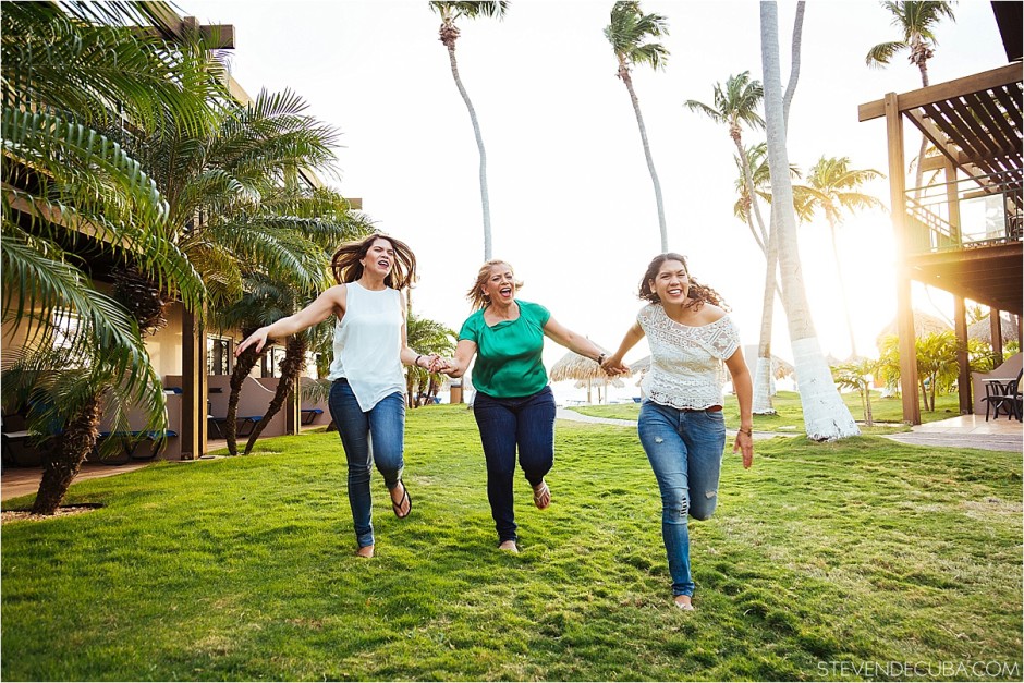 2016-02-15_0007-940x627 Like mother, like daughters - Family Photos in Aruba Lifestyle 