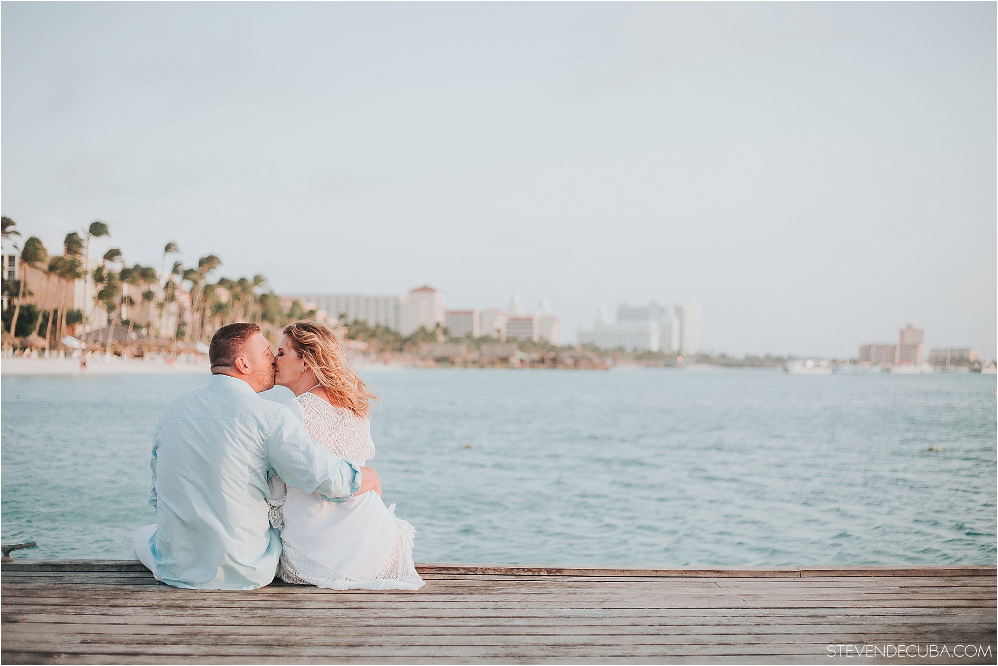 2016-06-05_0010 Engagement Session Aruba: Carly and Matt Engagement 